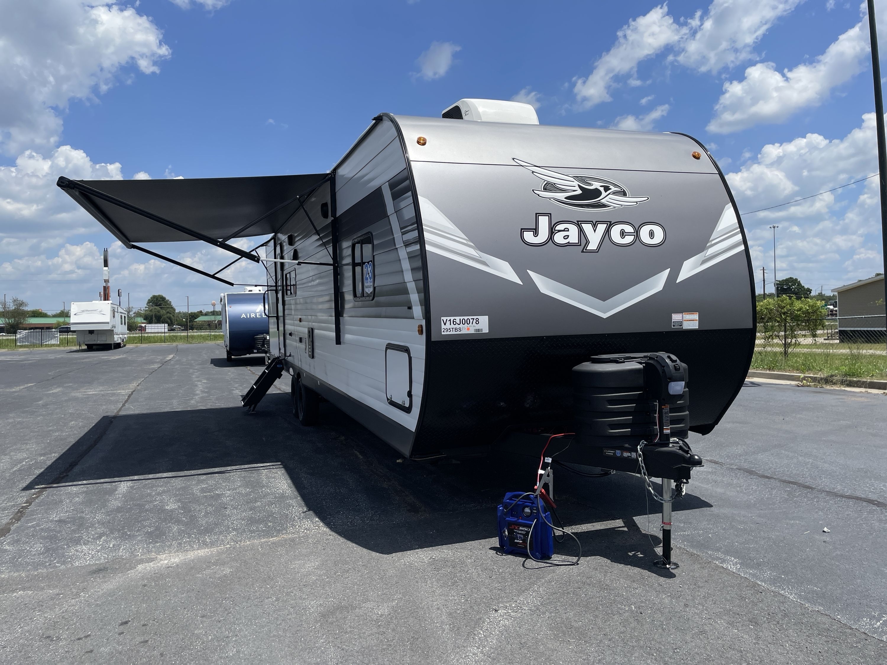 2027 Jayco JAY FLIGHT 295TBS in byron GA