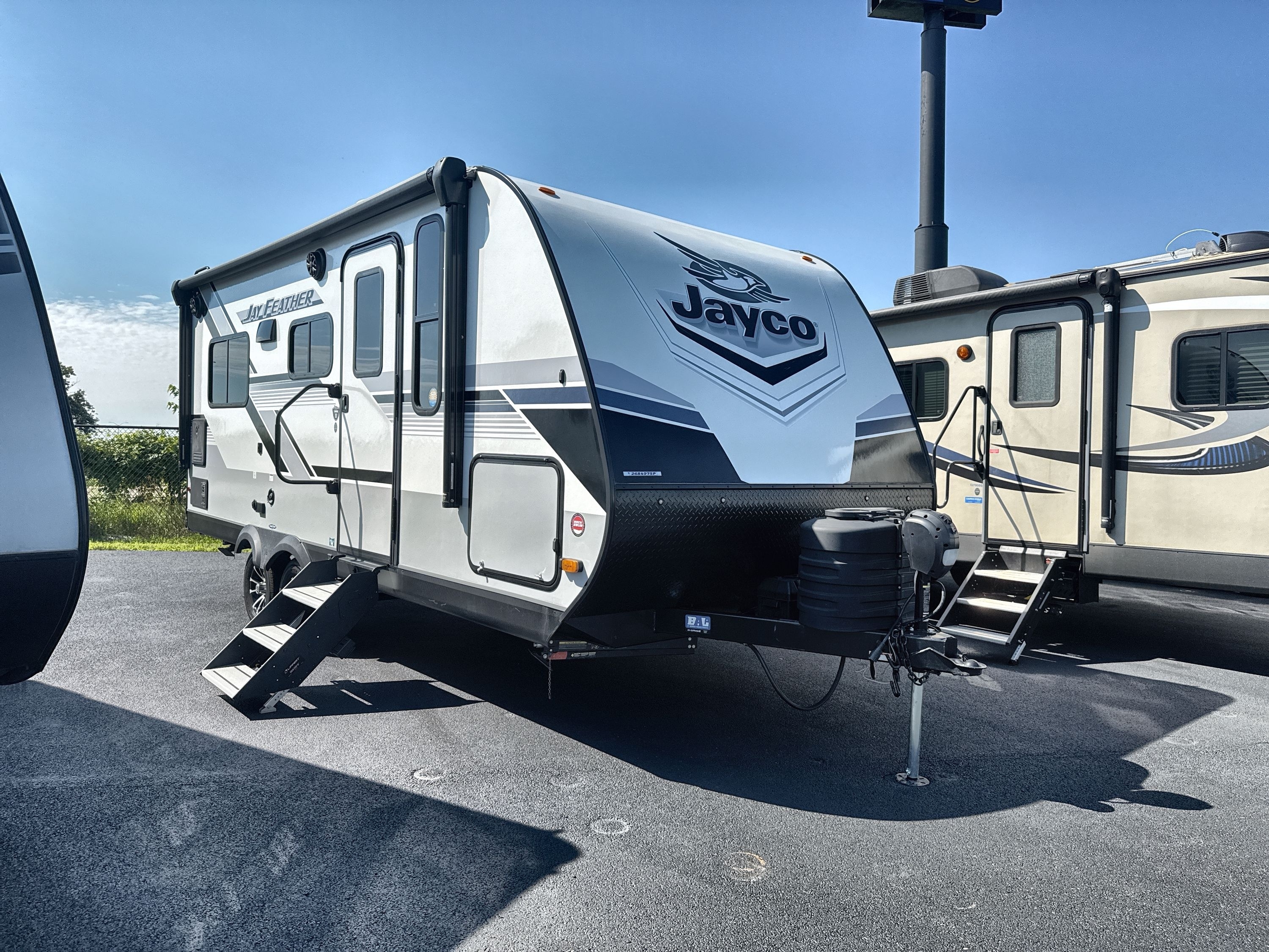 2024 Jayco JAY FEATHER 19MRK RV