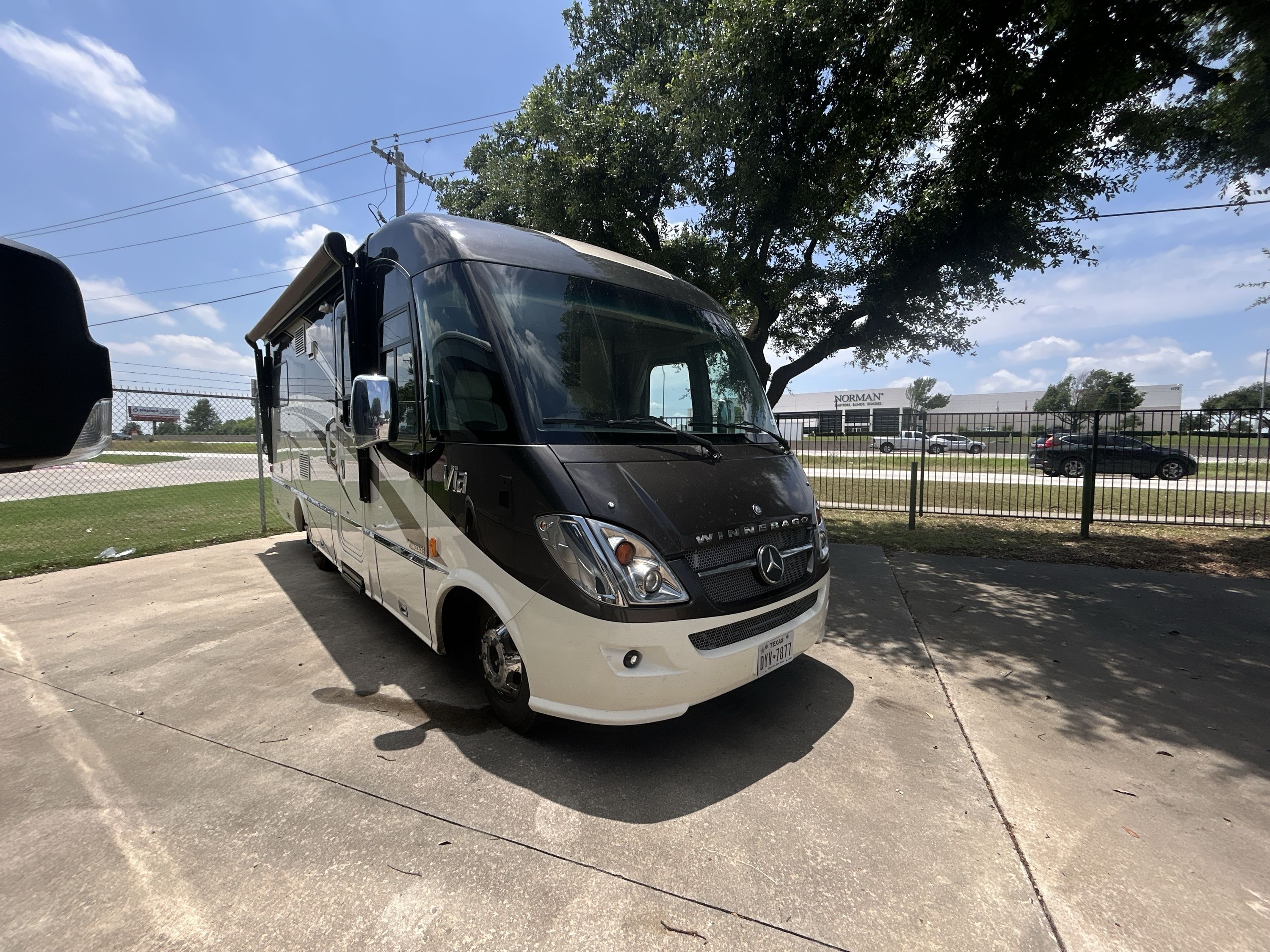 2015 Winnebago VIA 25T in lewisville TX