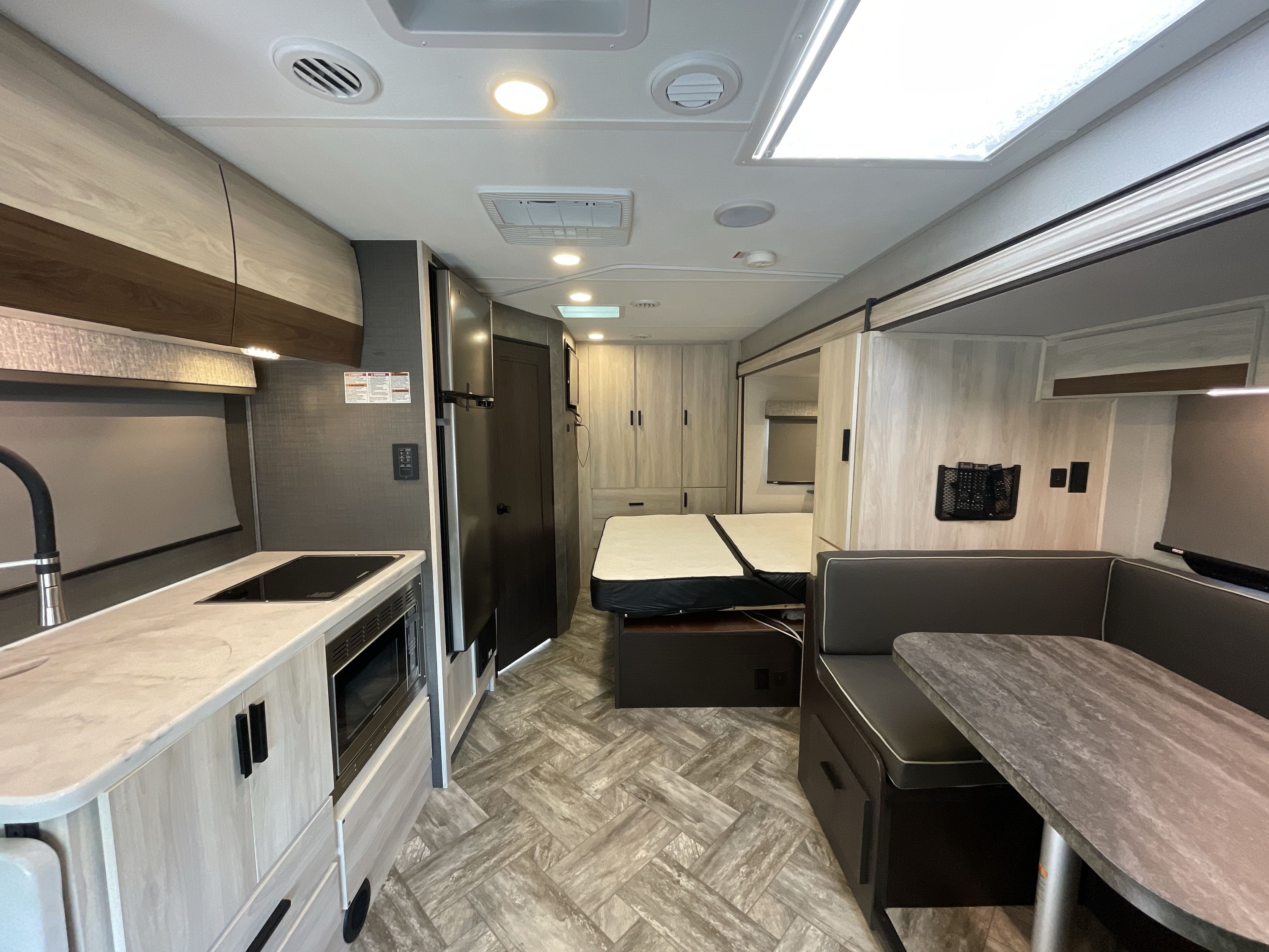 2022 Forest River SUNSEEKER MBS 2400B 2400MBS in sherwood AR