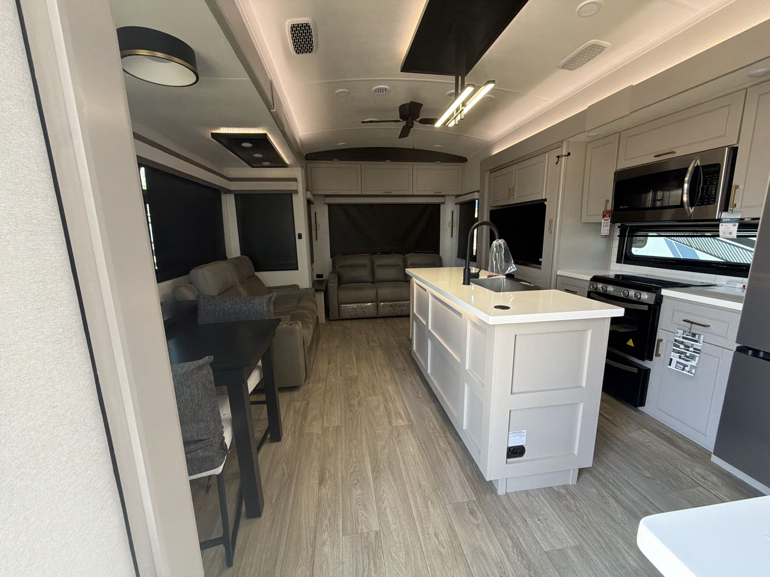 2027 Jayco NORTH POINT 310RLTS in colton CA