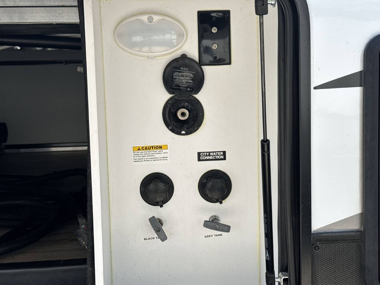 A photo of this 2023 Dutchmen ASTORIA 2993RLF