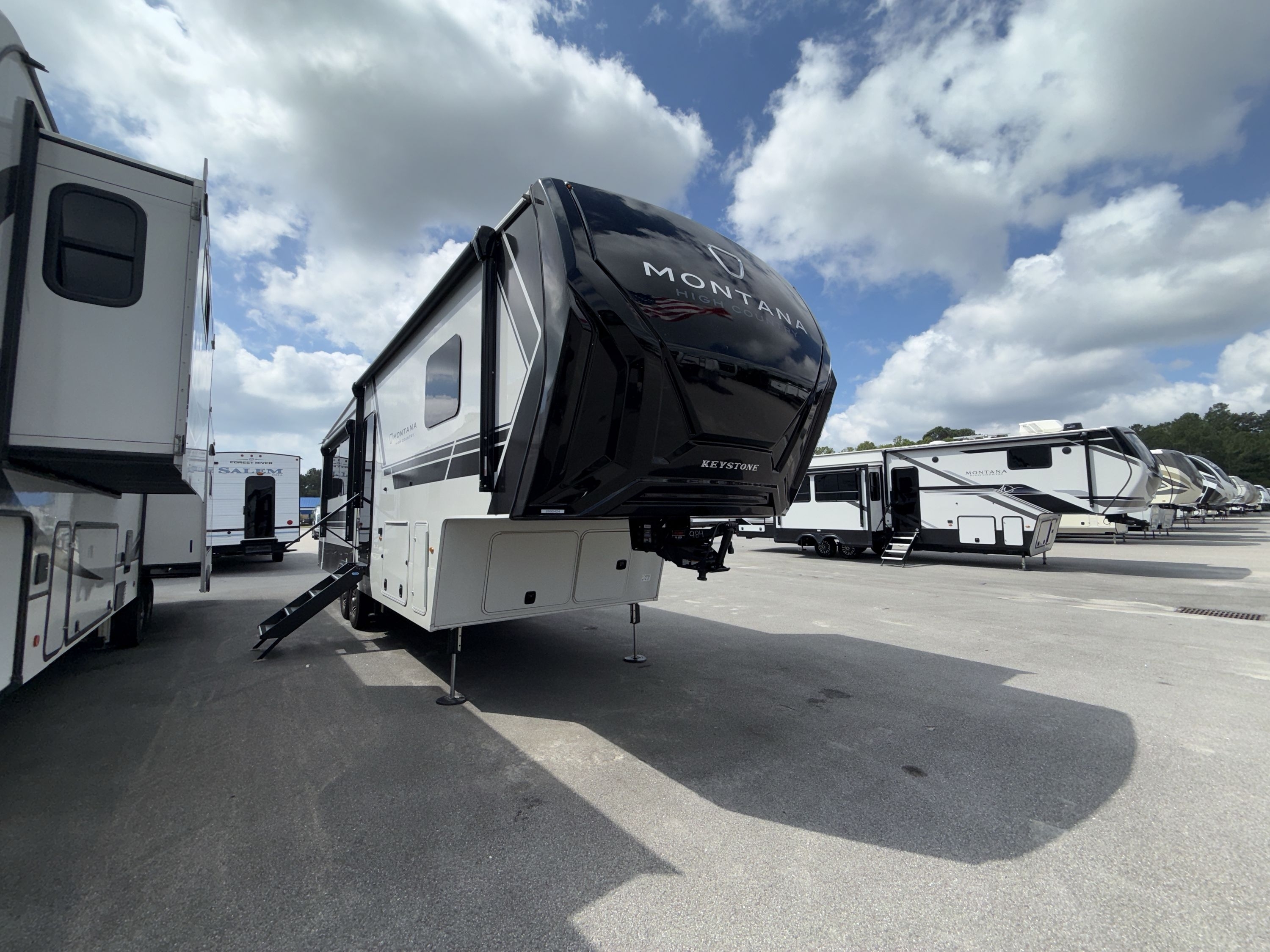 2026 Keystone MONTANA HIGH COUNTRY 290RL in myrtle beach SC