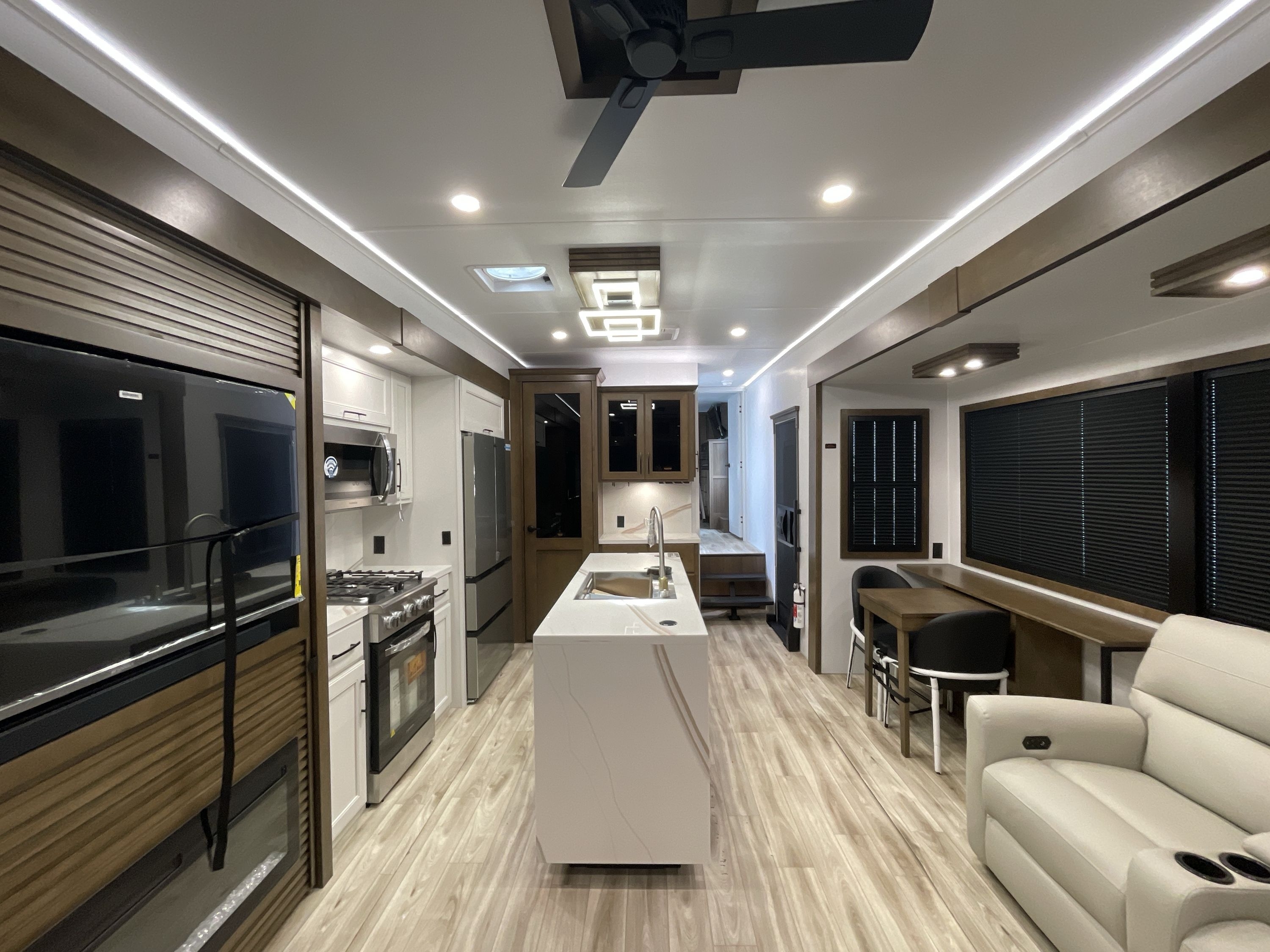 2027 Keystone MONTANA 3100RL in meridian ID
