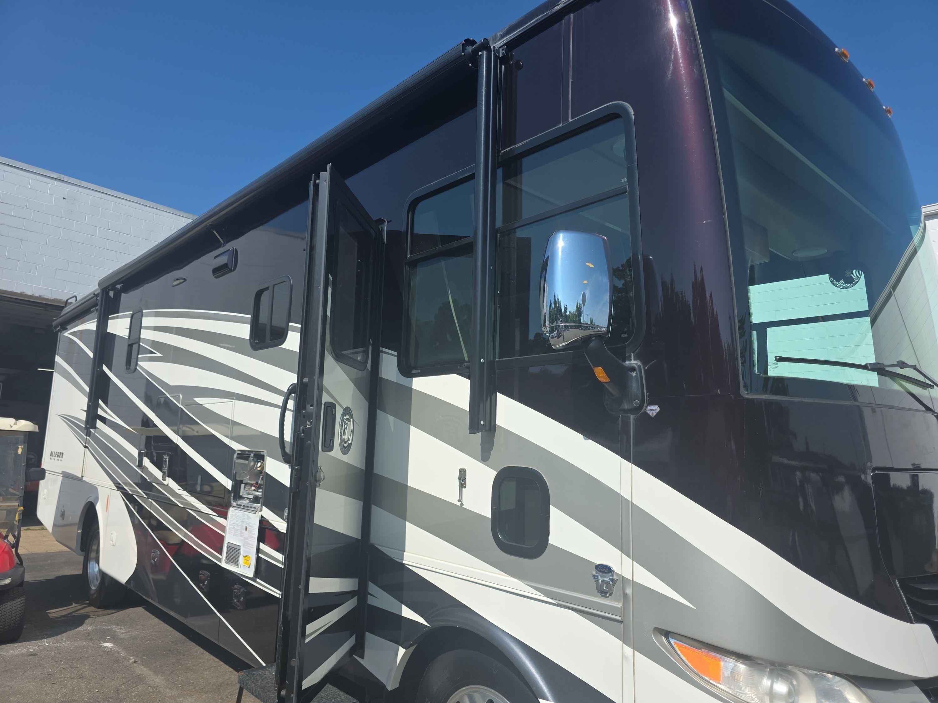 2017 Tiffin ALLEGRO 32SA RV