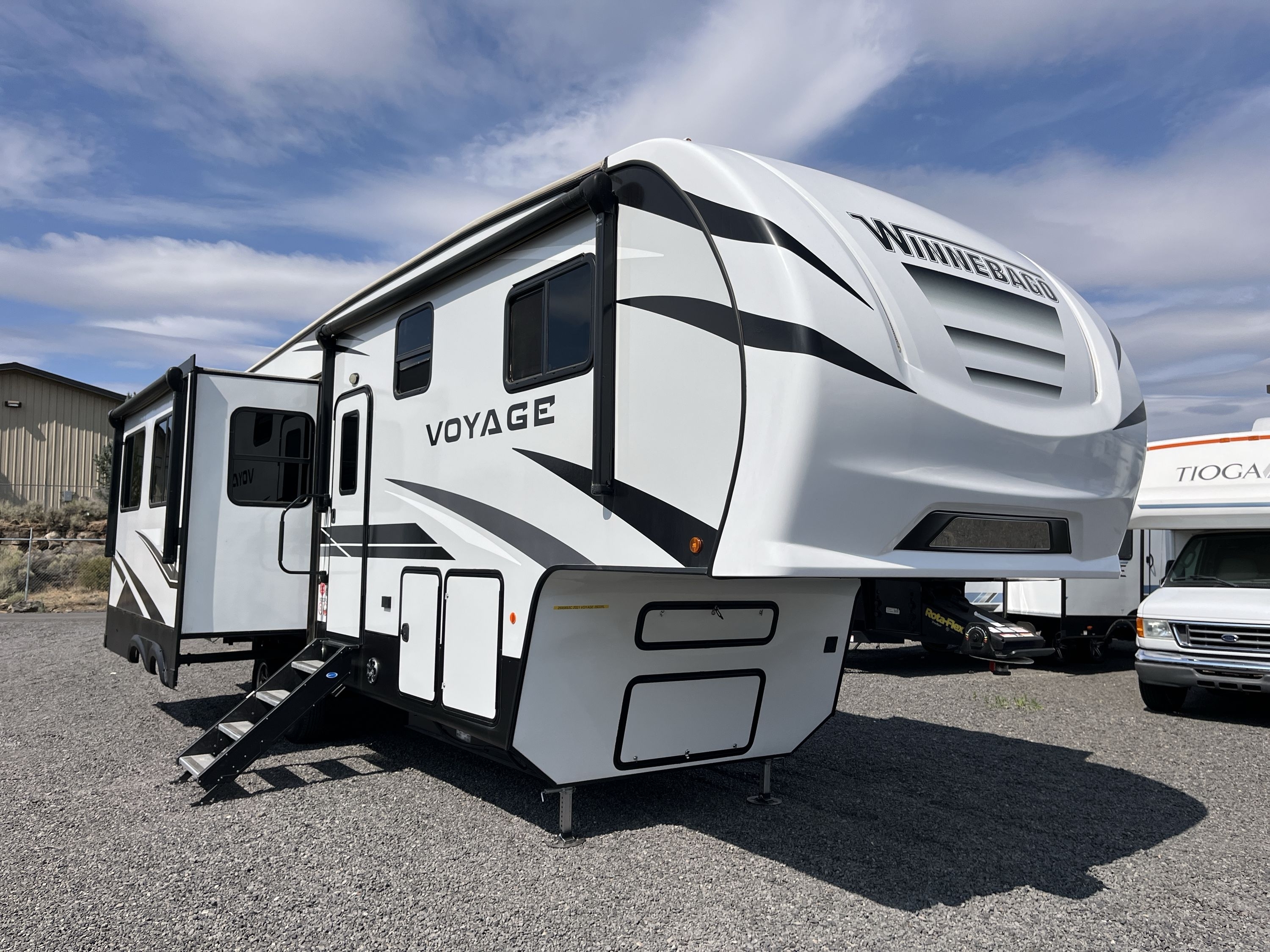 2021 Winnebago VOYAGE 2932RL in bend OR