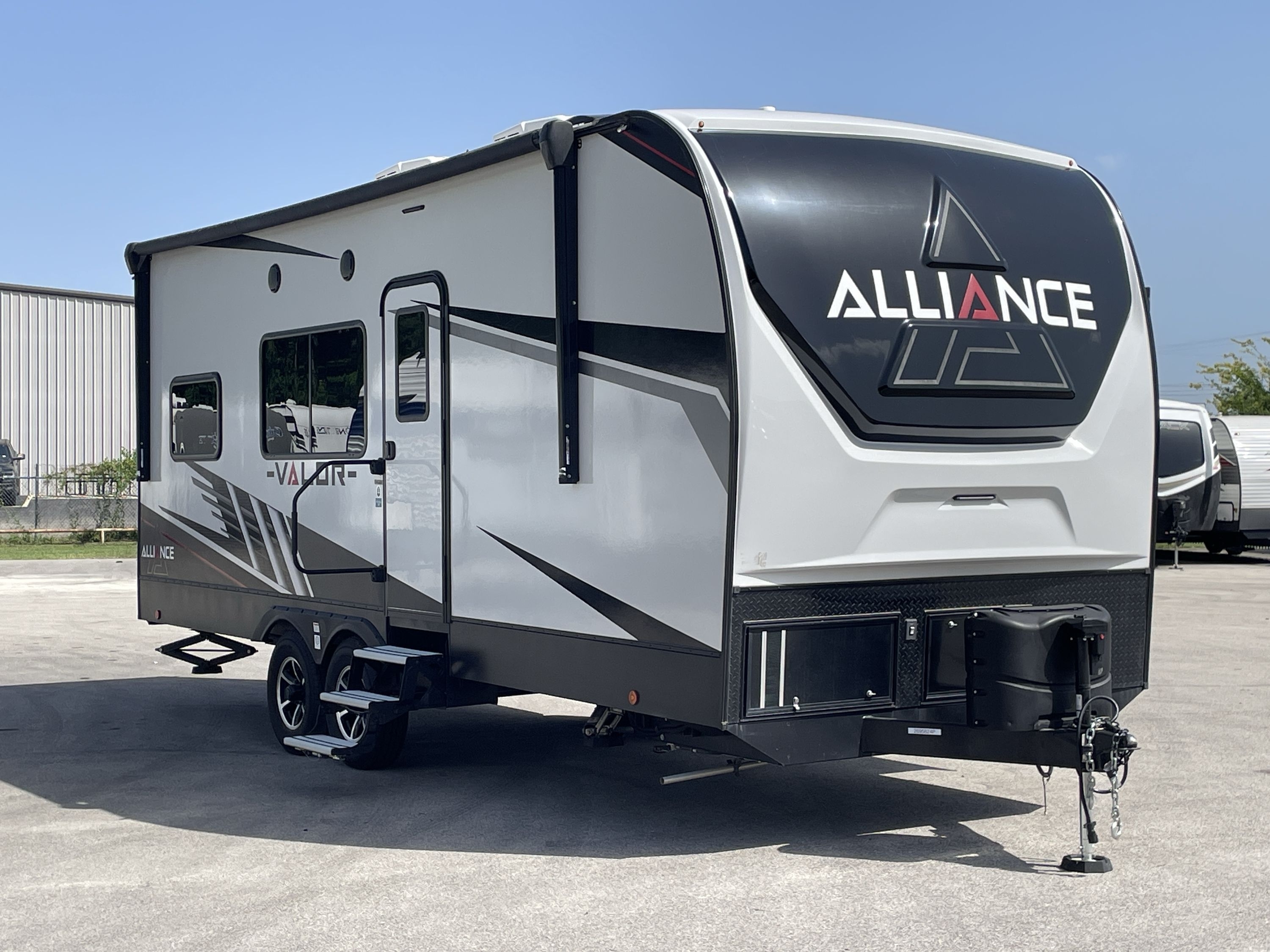 2023 Alliance VALOR 21T15 Travel Trailer Toy Hauler RV