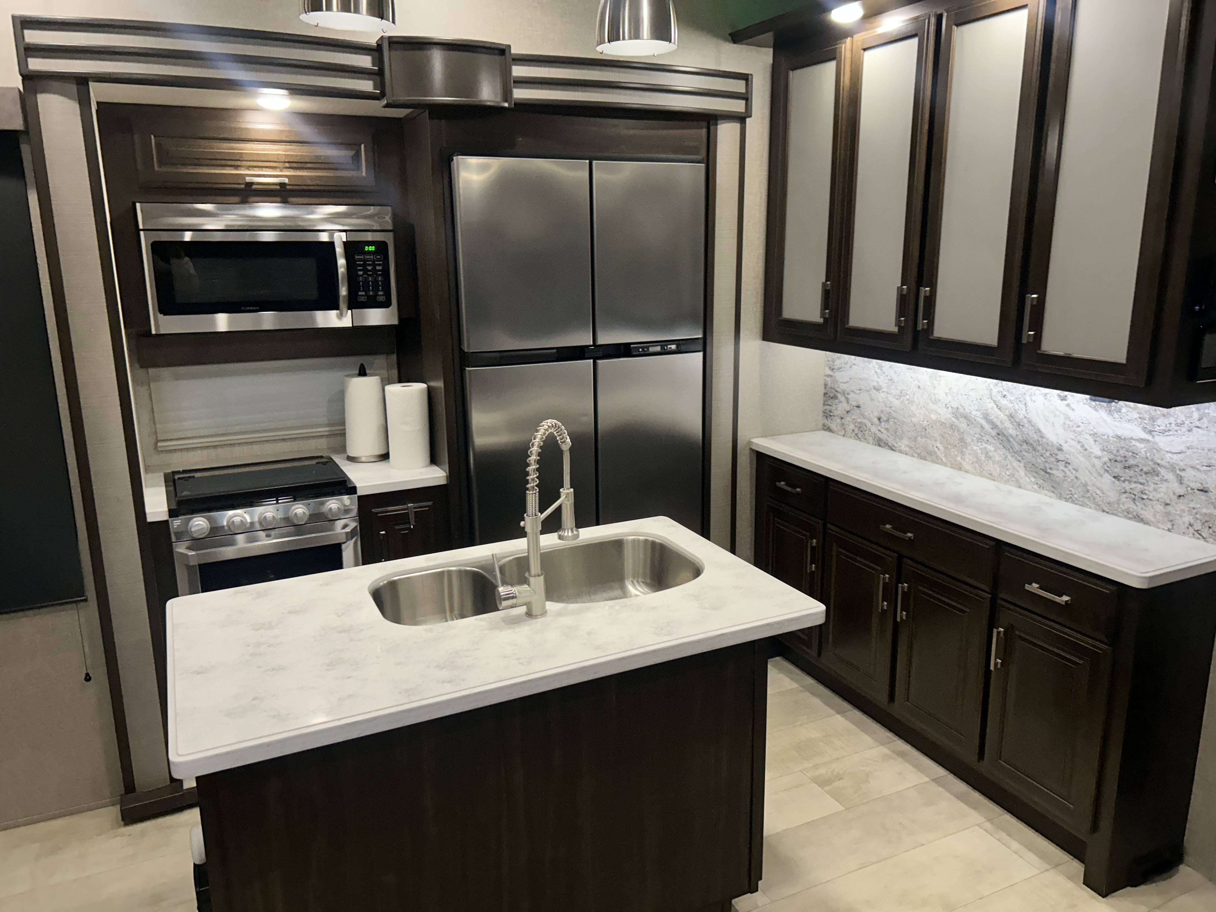 2020 Grand Design MOMENTUM 397TH in murrieta CA