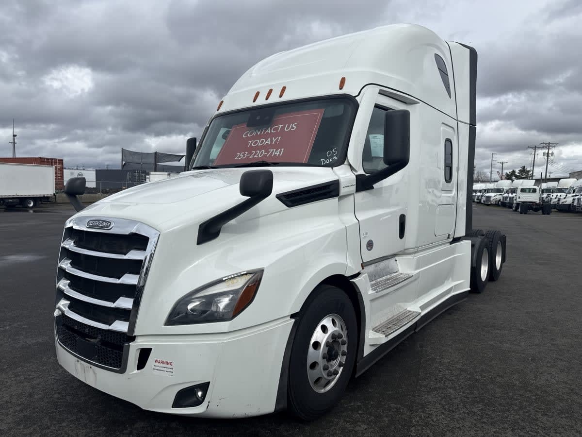 2022 FREIGHTLINER CASCADIA 126 in Tacoma, WA