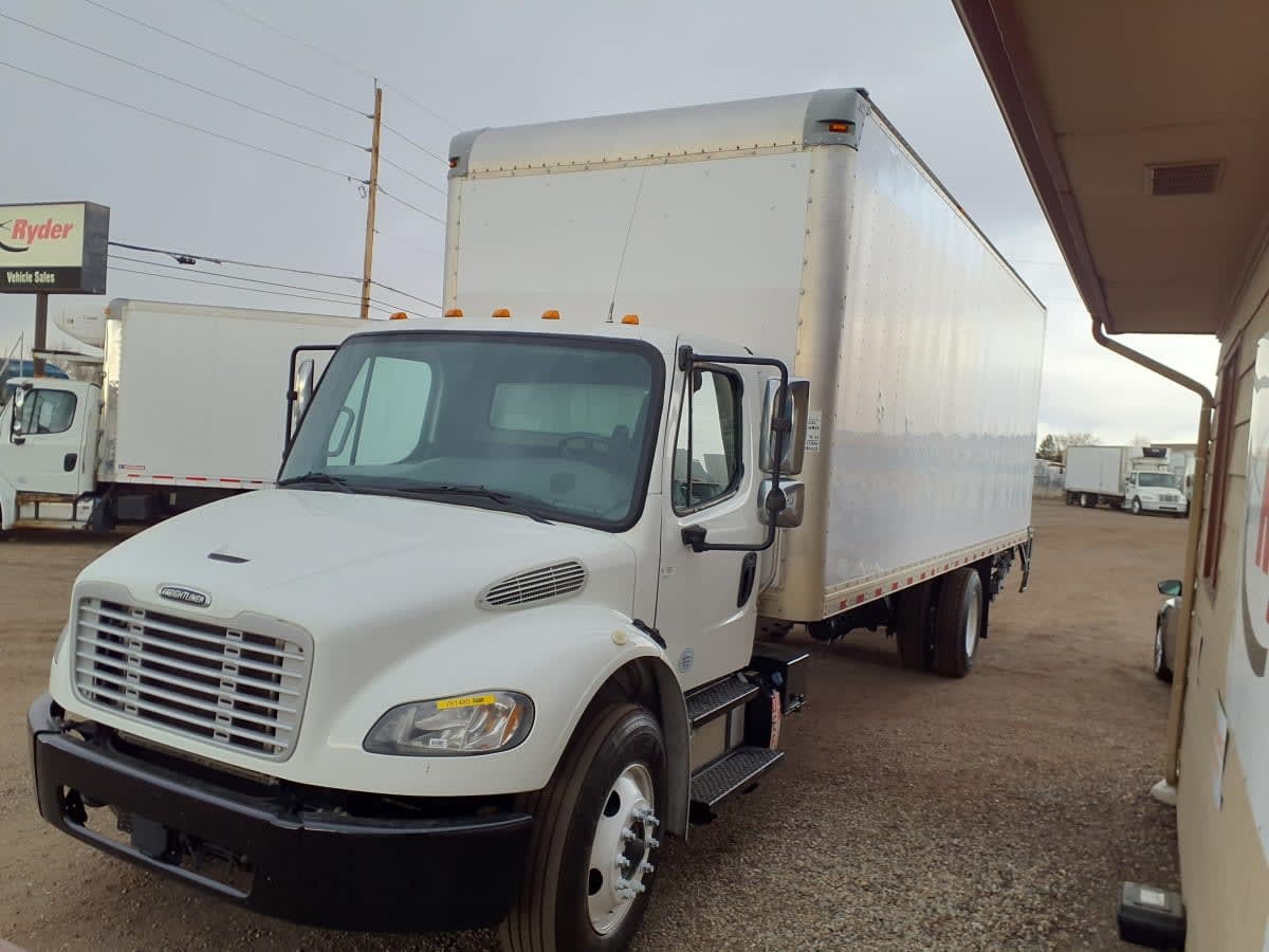 2018 FREIGHTLINER BUSINESS CLASS M2 106 in Commerce City, CO