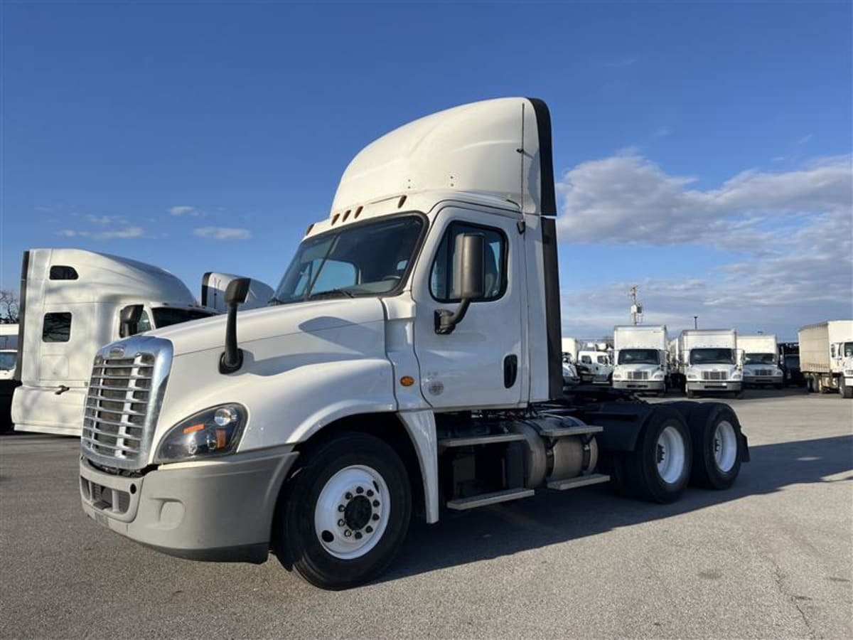 2019 FREIGHTLINER CASCADIA 125 in Laurel, MD