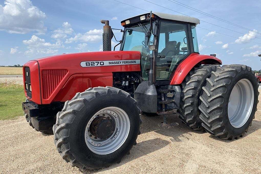 1999 MASSEY FERGUSON 8270 in Mount Hope, KS