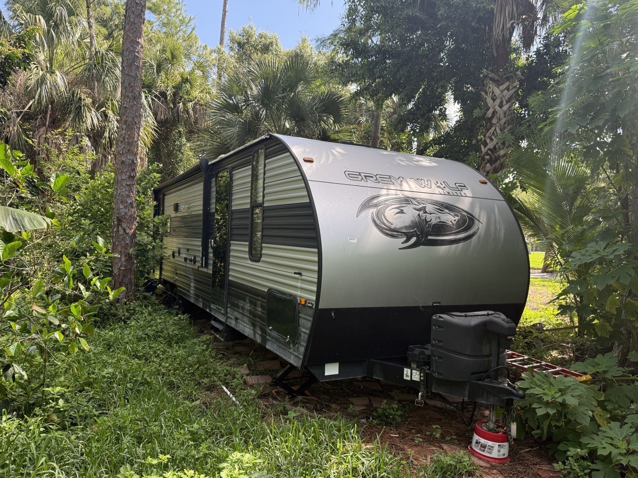 2022 Forest River CHEROKEE GREY WOLF 29TE in naples FL