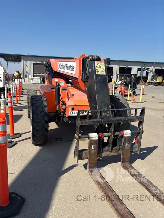 2016 SKYTRAK 6042 in Bakersfield, CA