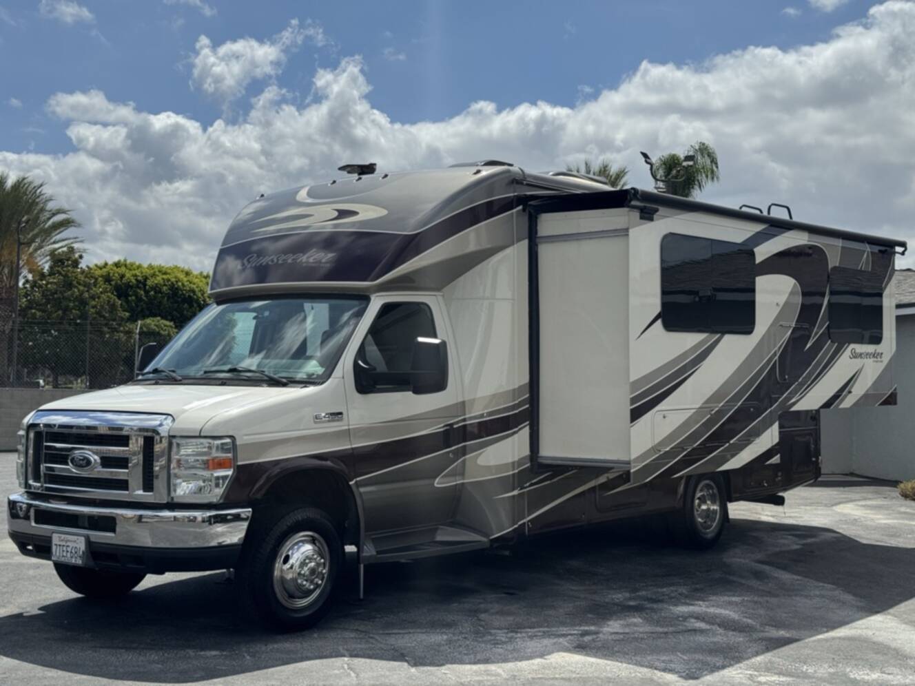 A photo of this 2017 Forest River SUNSEEKER 2430S GTS