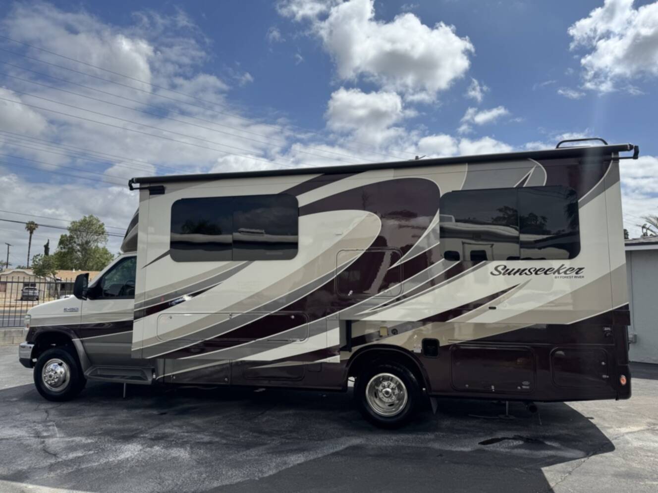 A photo of this 2017 Forest River SUNSEEKER 2430S GTS