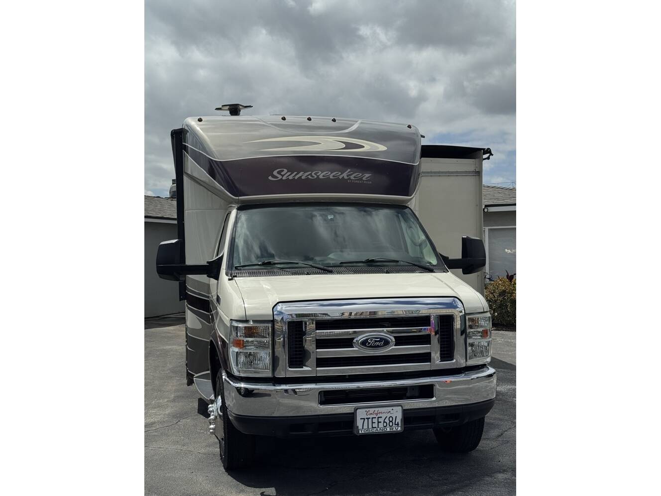 A photo of this 2017 Forest River SUNSEEKER 2430S GTS