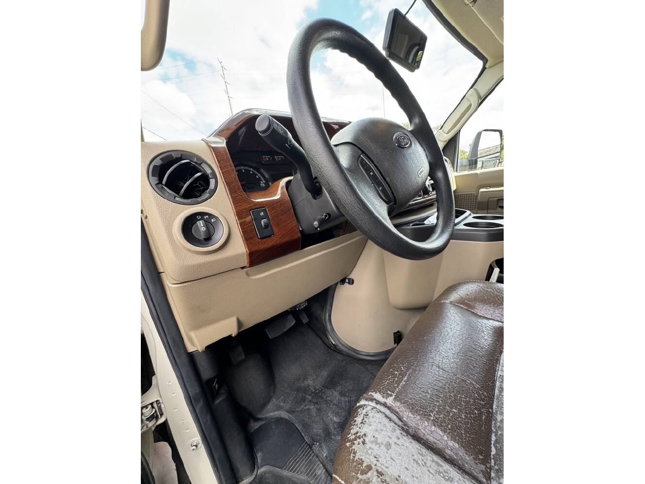 A photo of this 2017 Forest River SUNSEEKER 2430S GTS