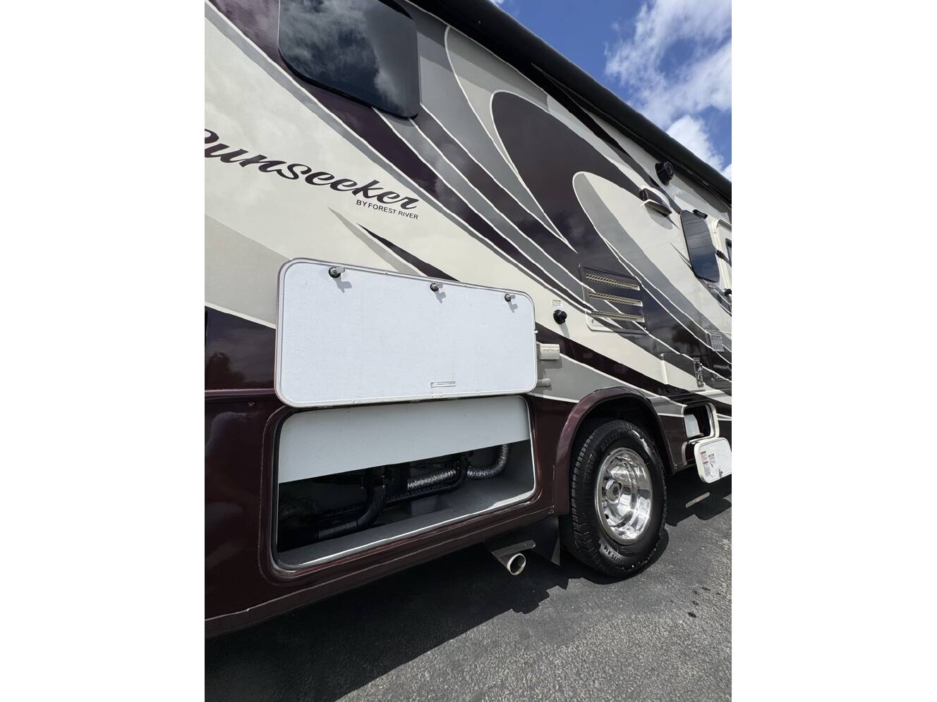 A photo of this 2017 Forest River SUNSEEKER 2430S GTS