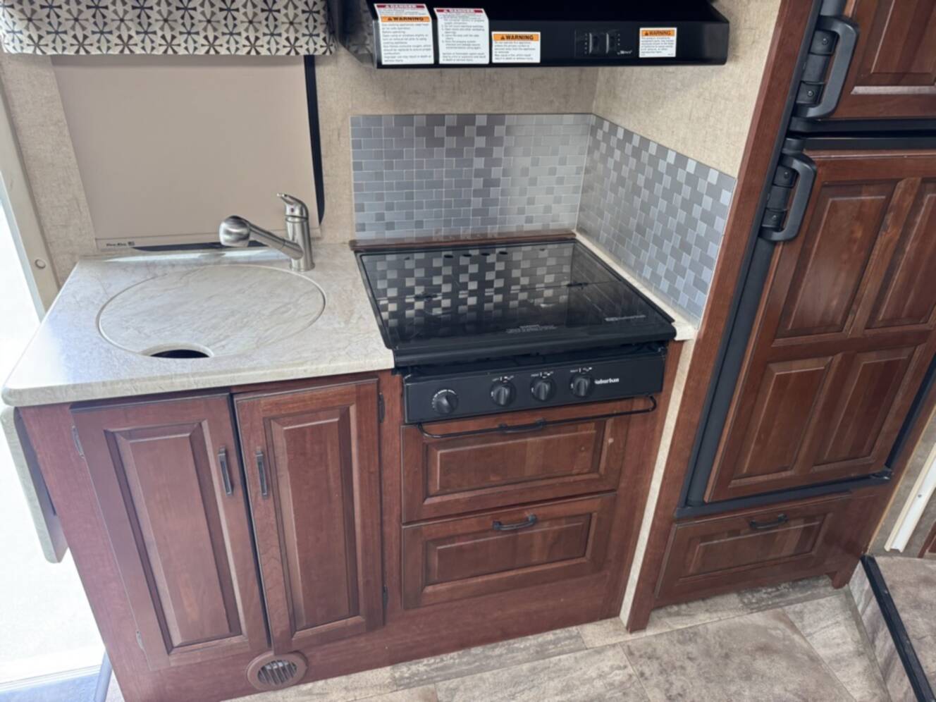 A photo of this 2017 Forest River SUNSEEKER 2430S GTS