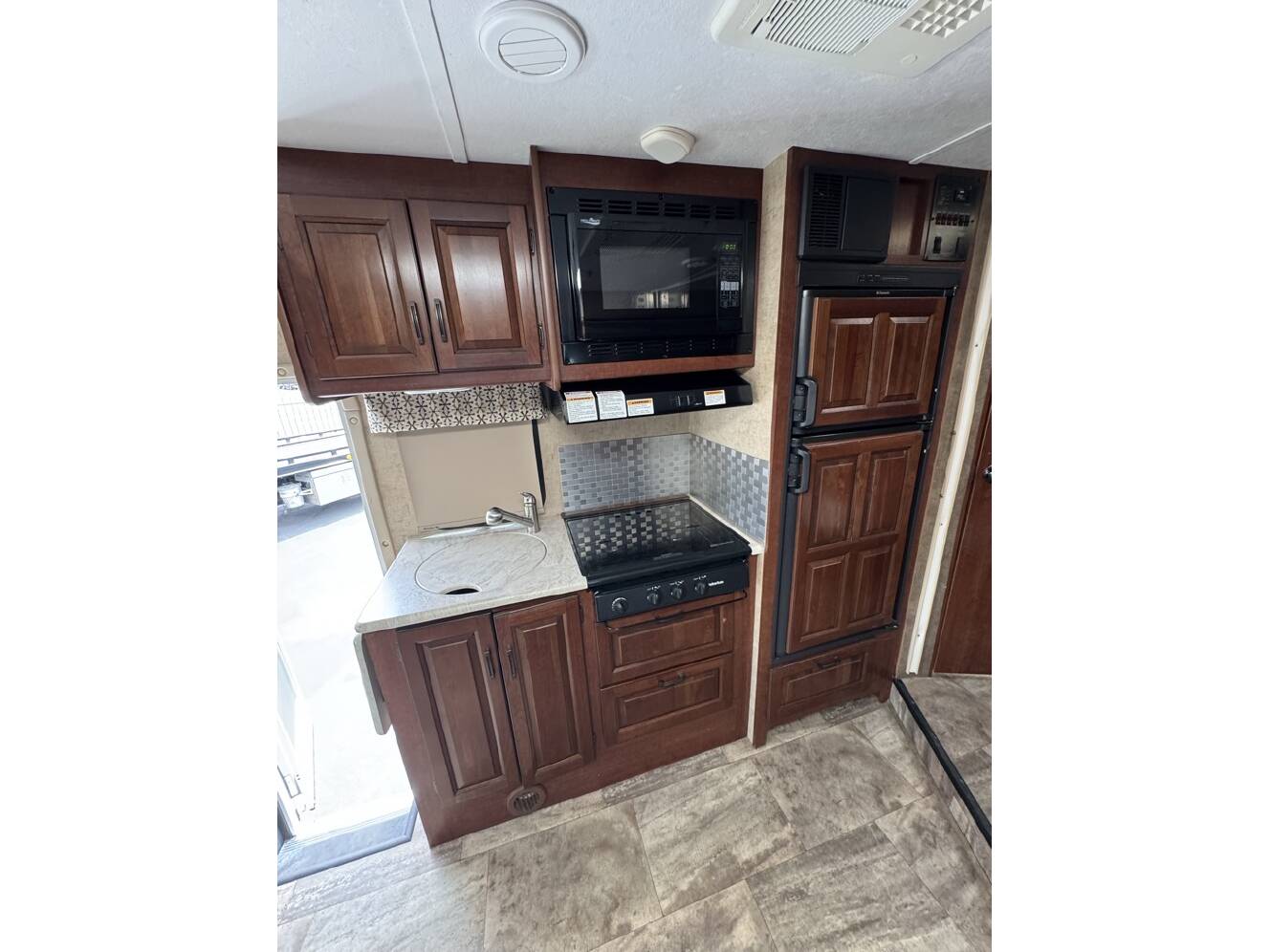 A photo of this 2017 Forest River SUNSEEKER 2430S GTS
