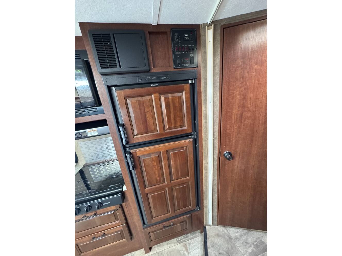 A photo of this 2017 Forest River SUNSEEKER 2430S GTS
