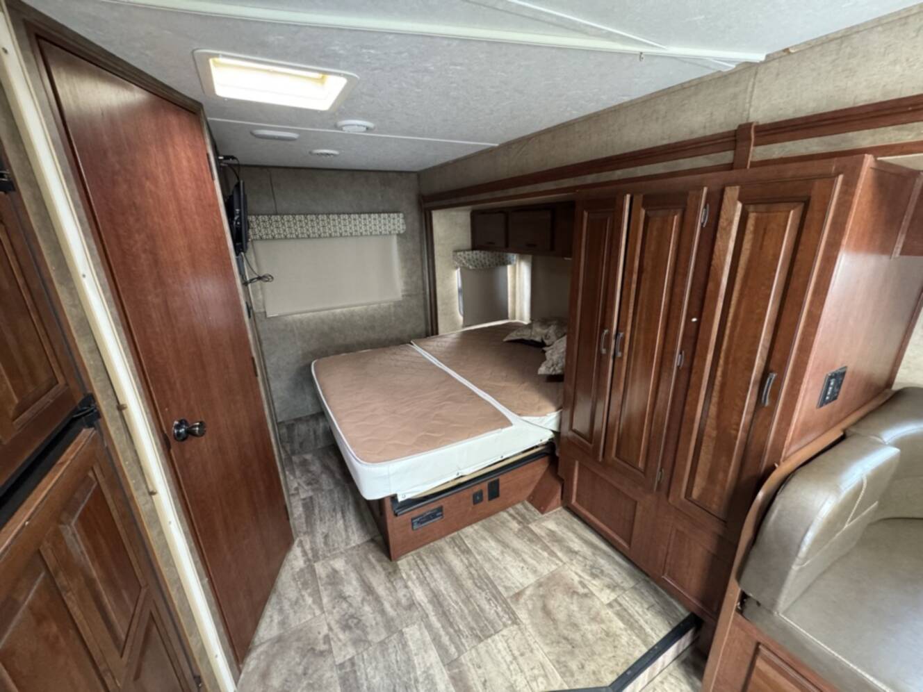 A photo of this 2017 Forest River SUNSEEKER 2430S GTS