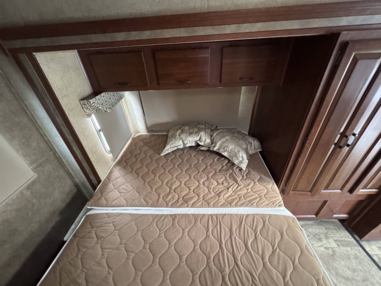 A photo of this 2017 Forest River SUNSEEKER 2430S GTS