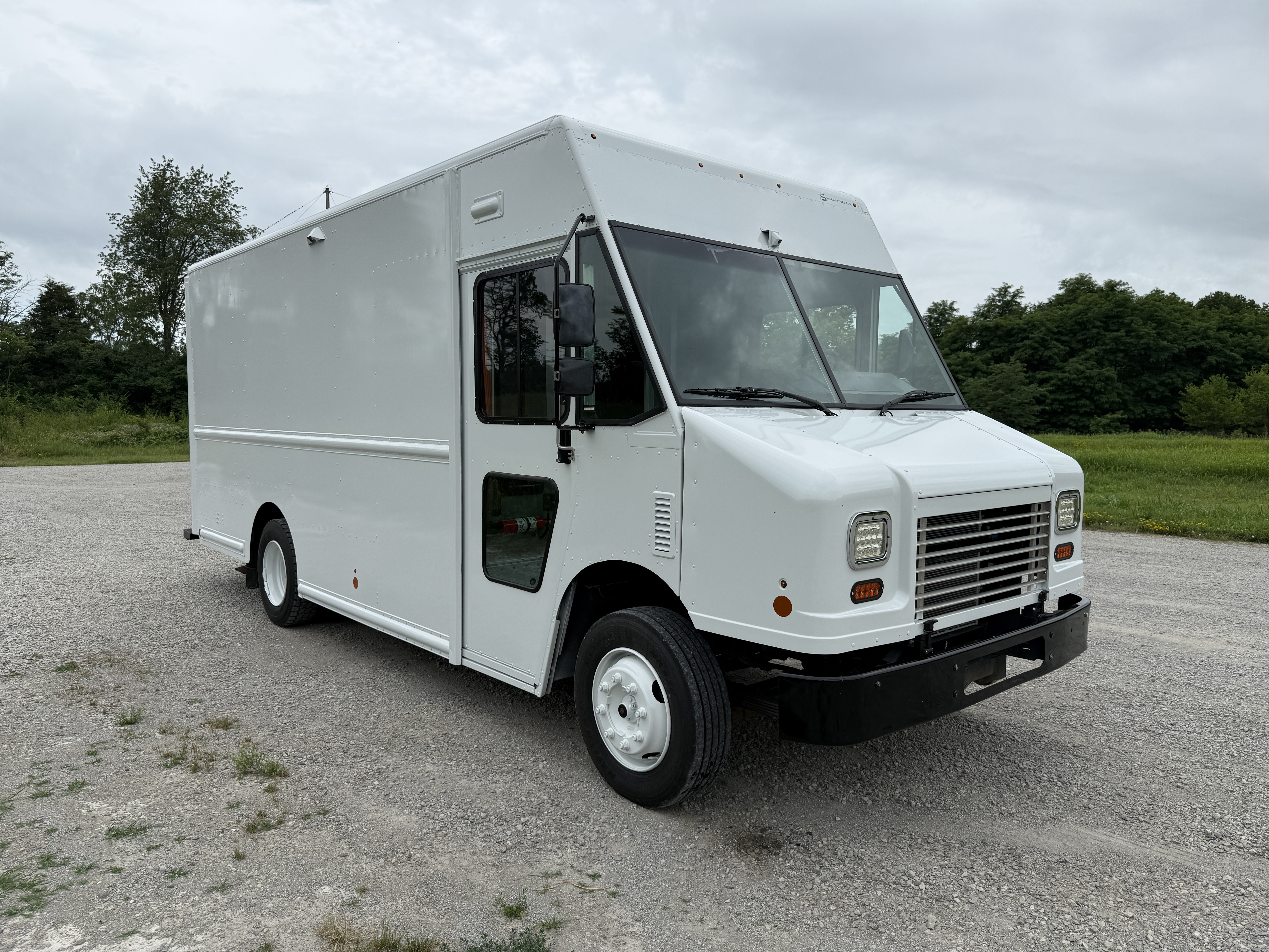 2021 FREIGHTLINER MT45 in Holt, MO