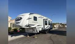 2021 Forest River CHEROKEE ARCTIC WOLF 287BH RV