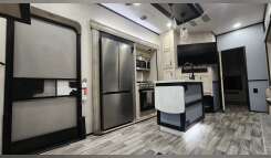2022 Forest River SIERRA LUXURY 384QBOK RV
