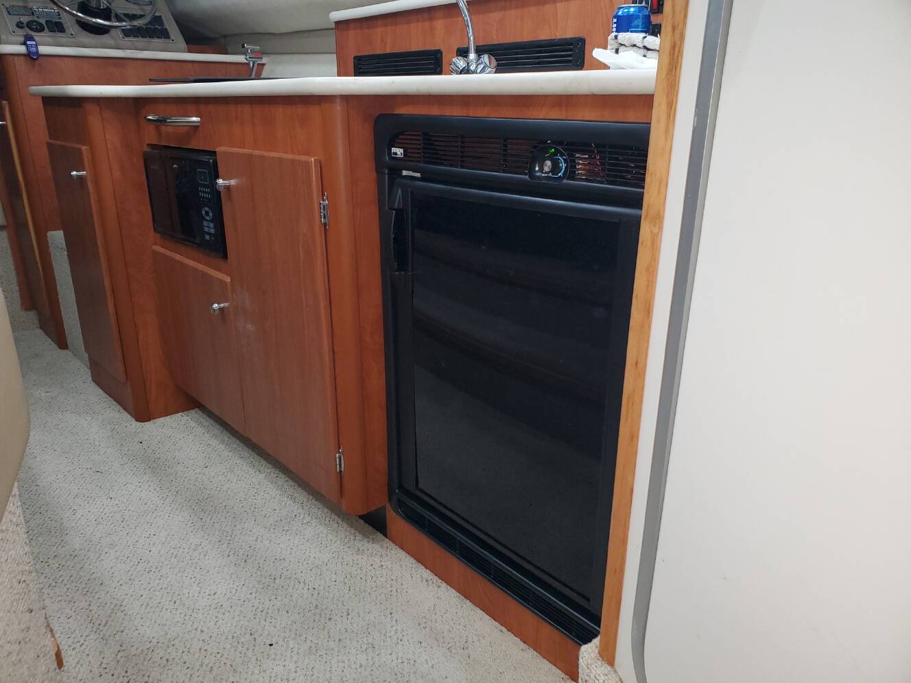 A photo of this 2005 Bayliner 288 Cb