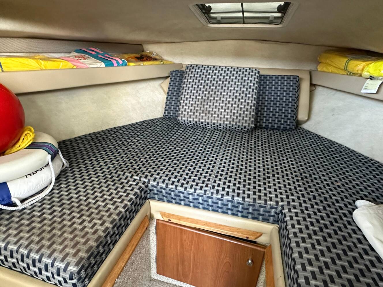 A photo of this 2005 Bayliner 288 Cb