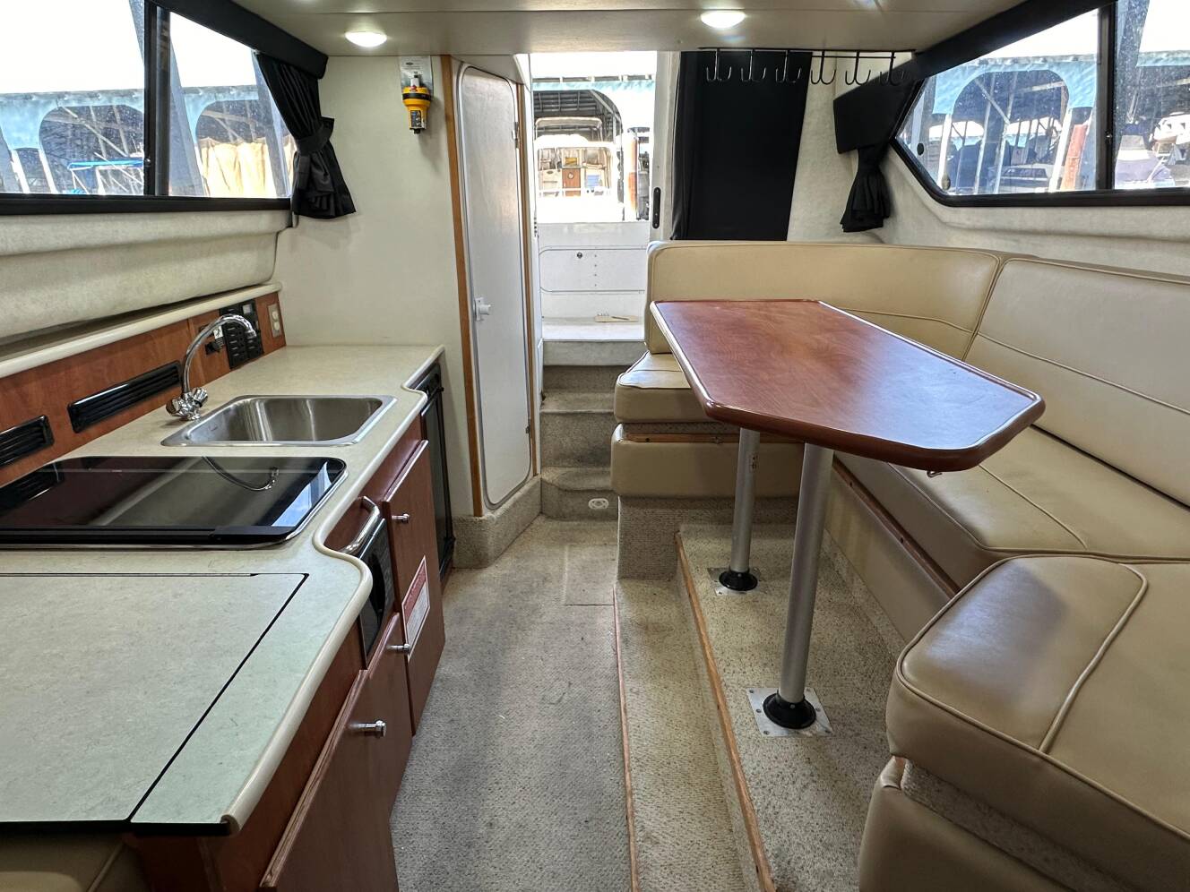 A photo of this 2005 Bayliner 288 Cb