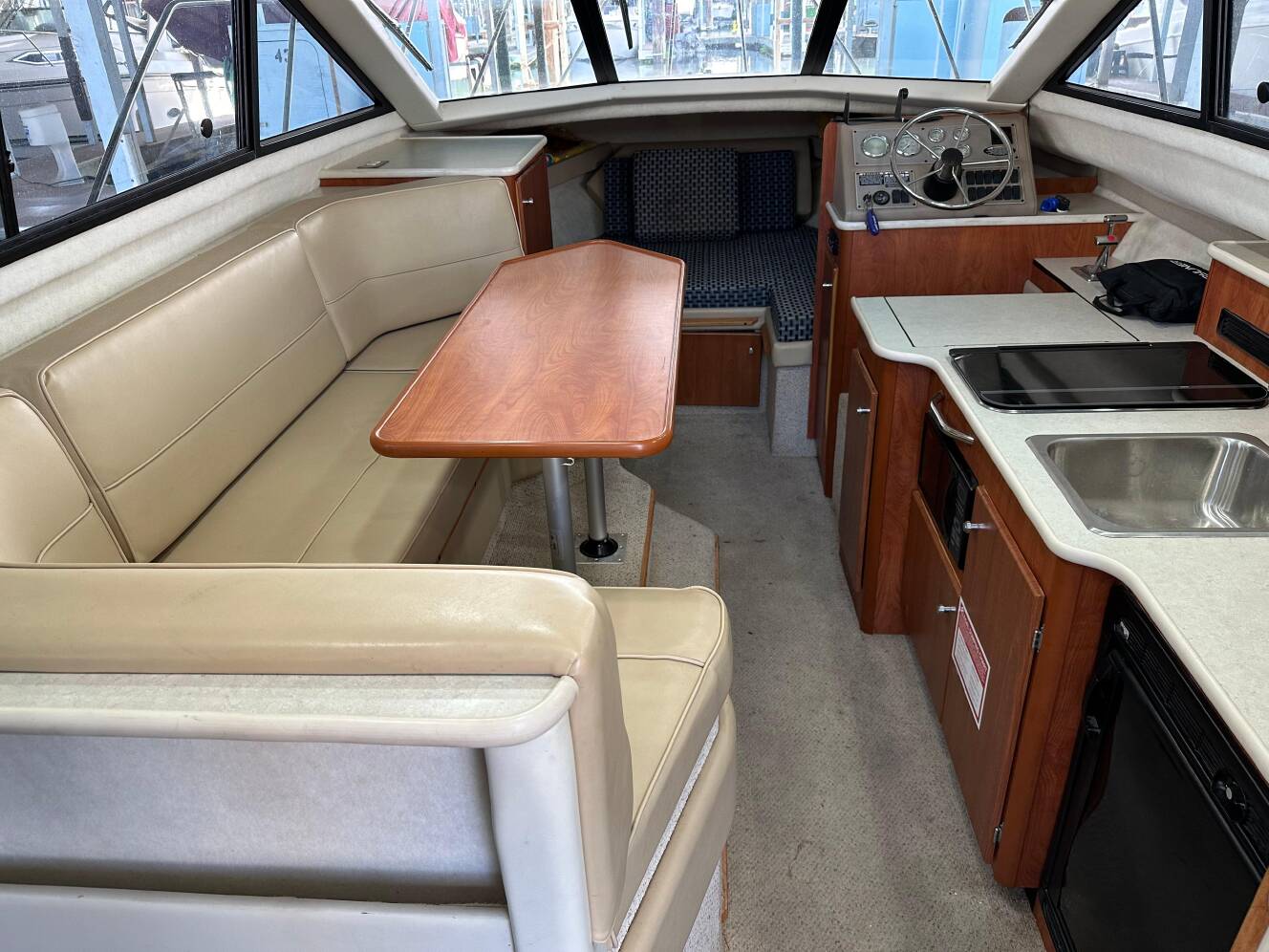 A photo of this 2005 Bayliner 288 Cb