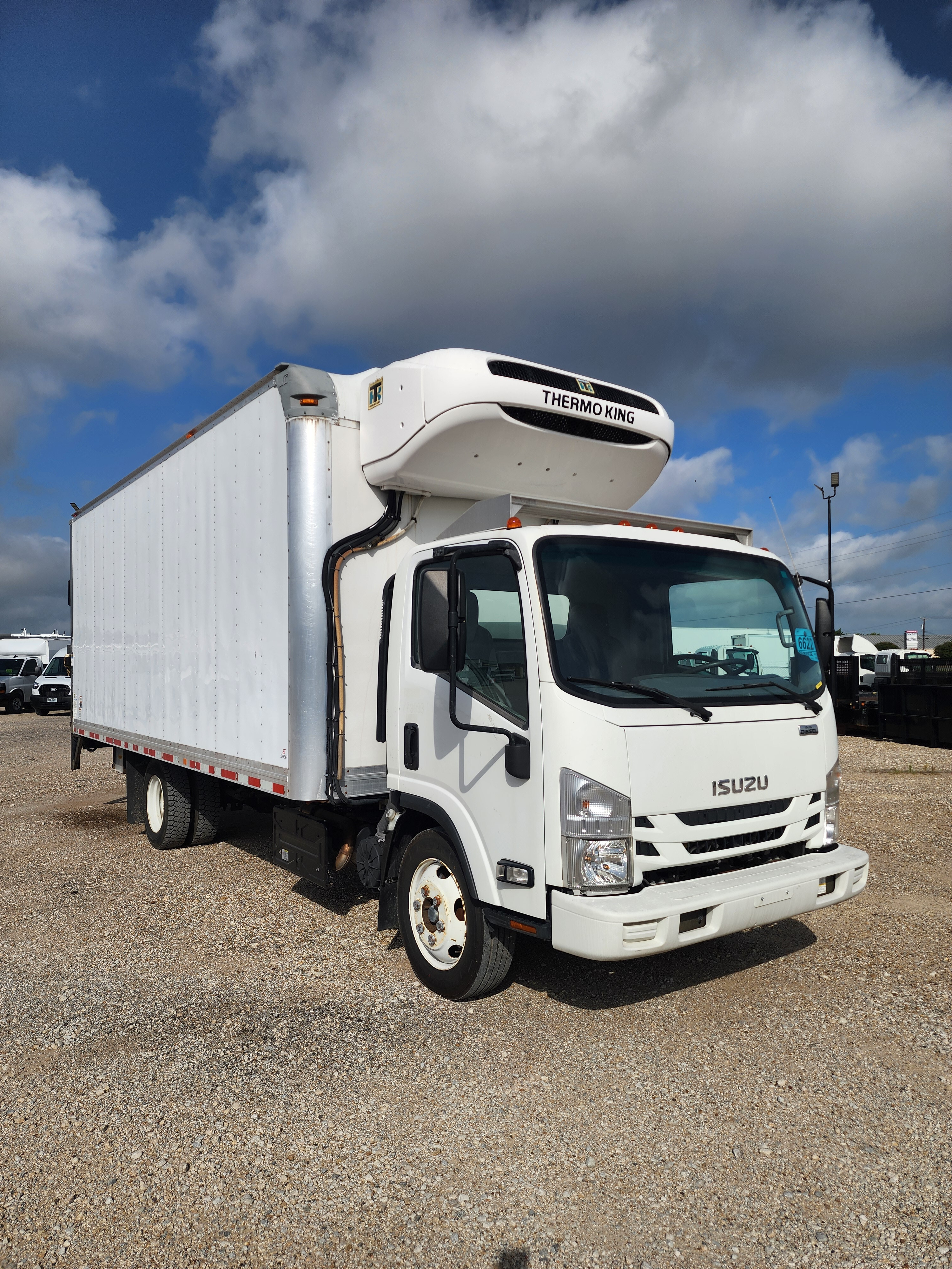 2018 ISUZU NRR 20' REEFER in Rockwall, TX