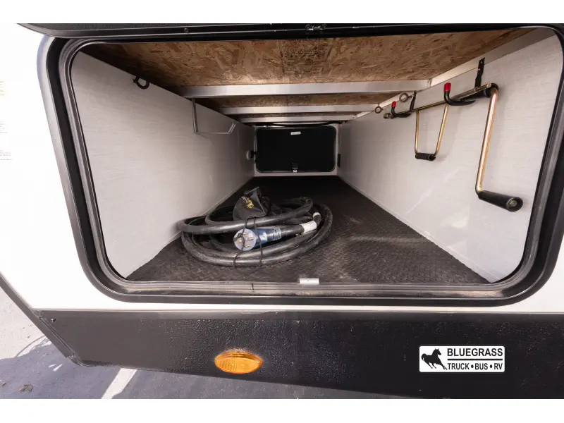 2025 CRUISER RV CORP SHADOW CRUISER 242RKS