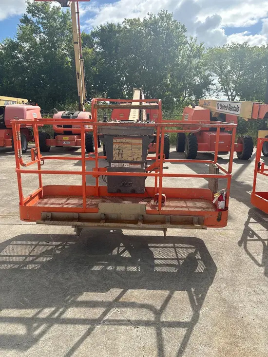 2017 JLG 800S in Victoria, TX