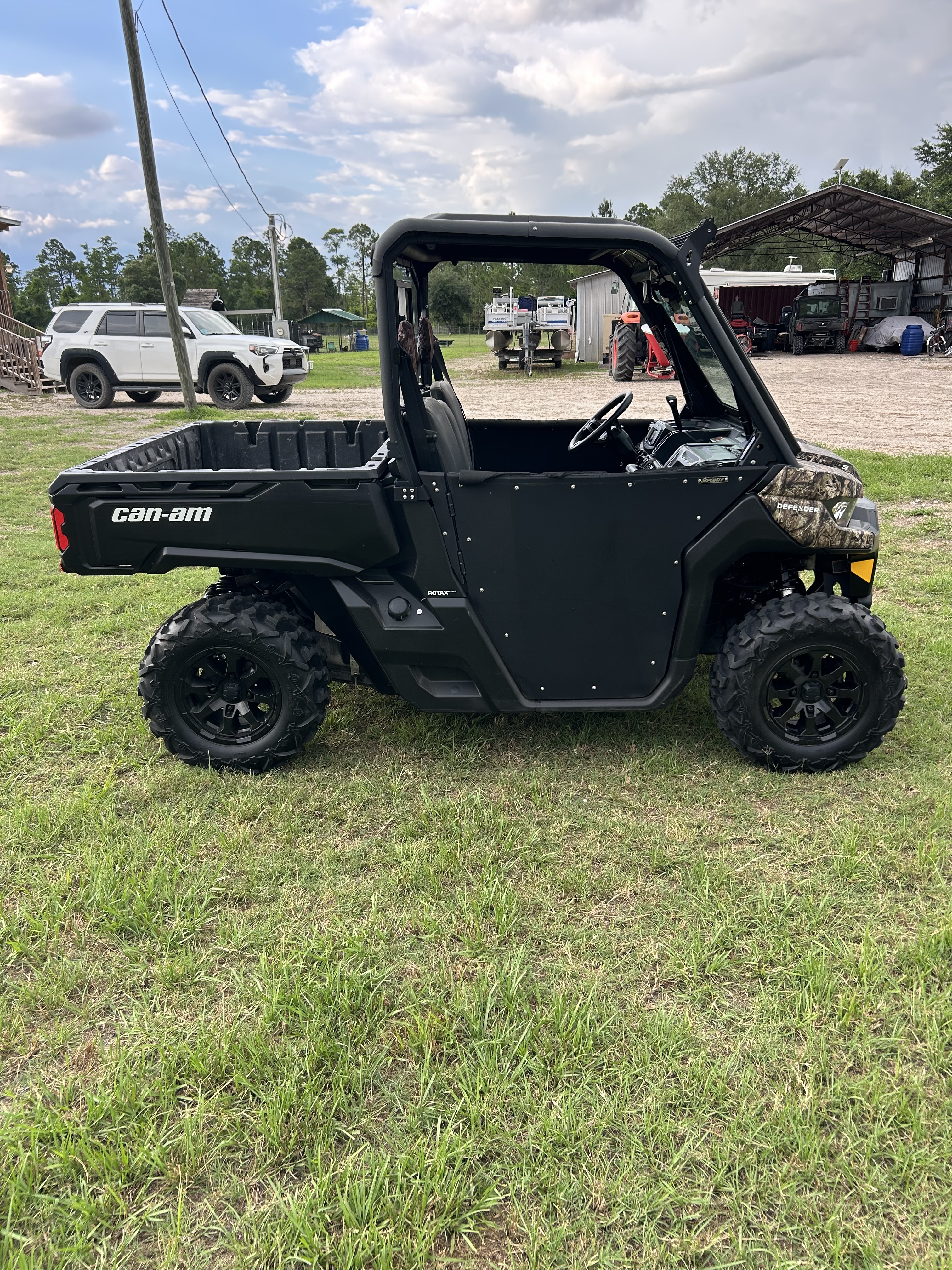 2023 Can-Am DEFENDER DPS HD9 in greenville FL