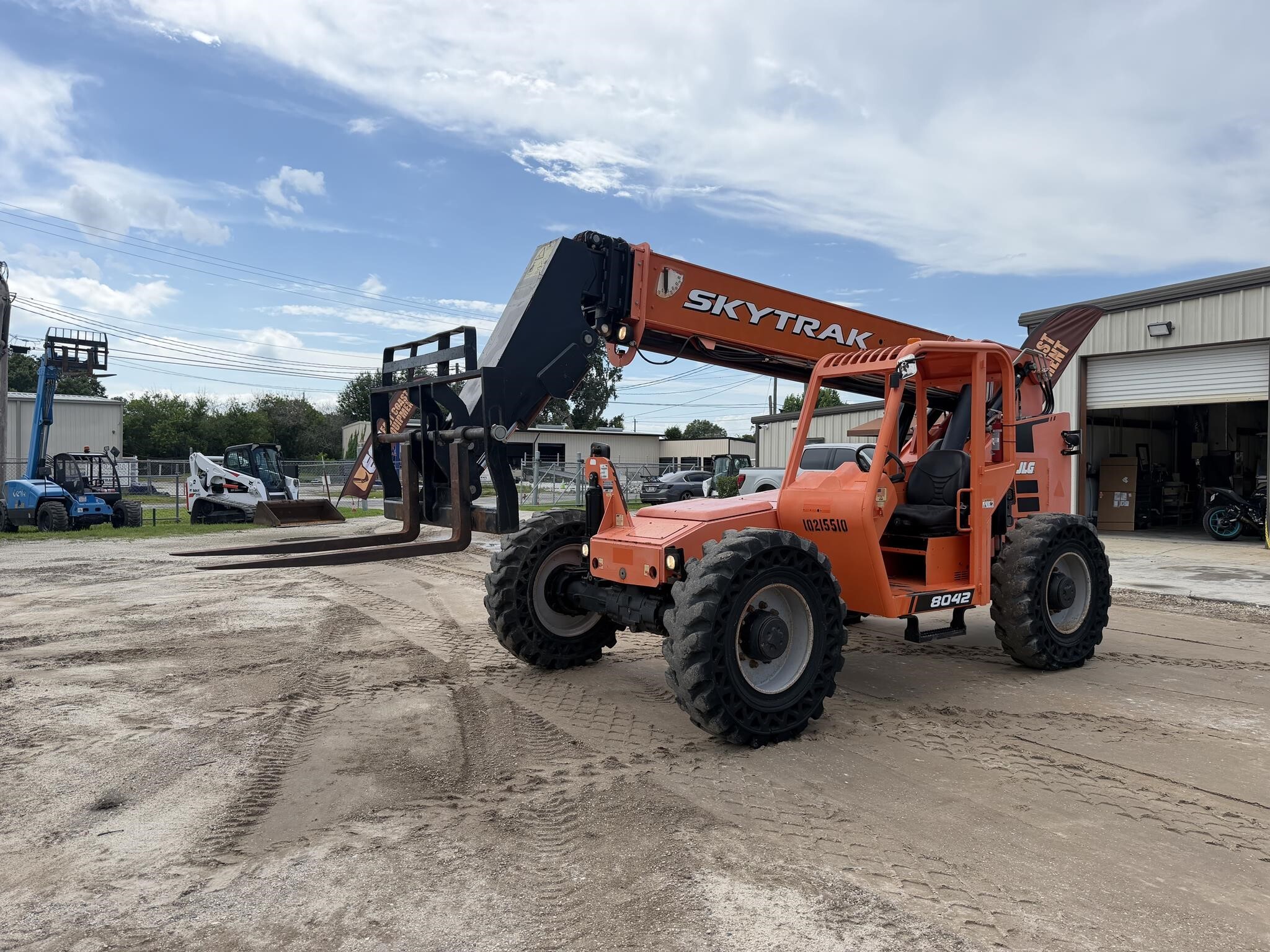 2017 SKY TRAK 8042 in Lakeland, FL