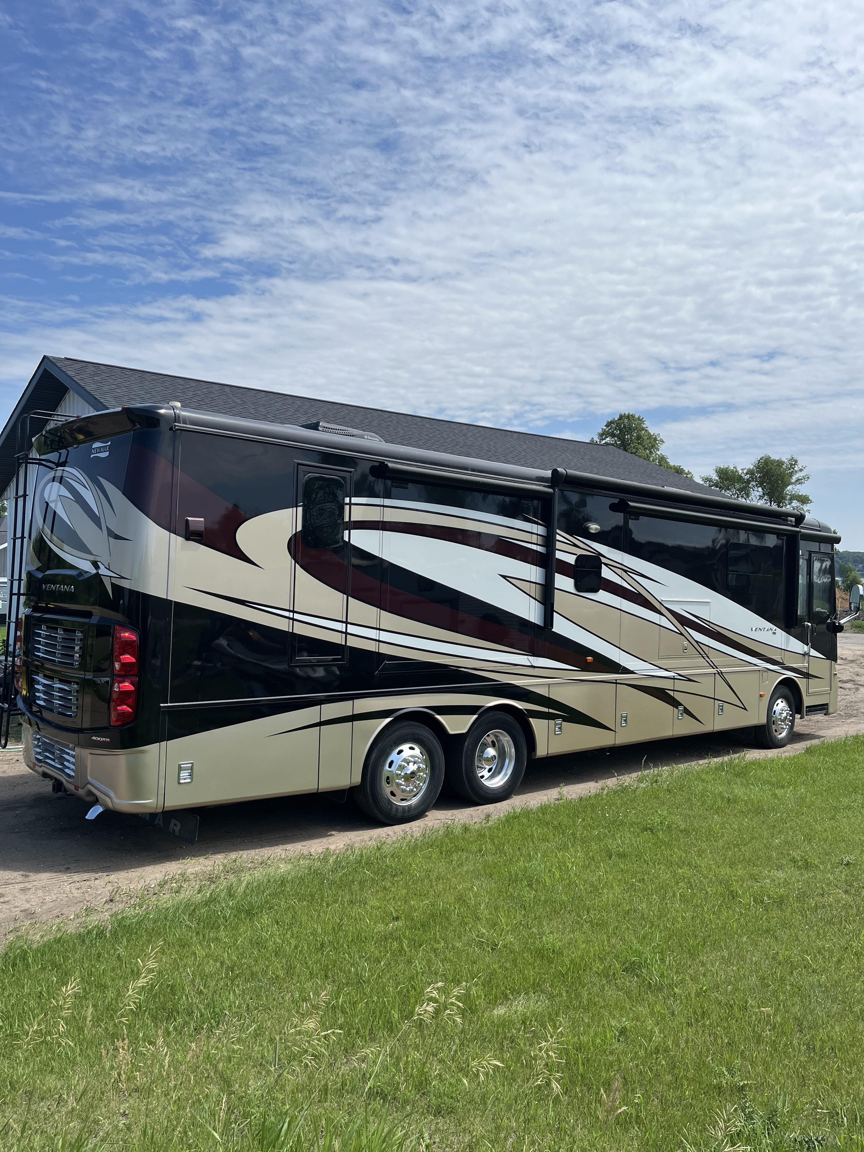 2017 Newmar VENTANA 4037 RV