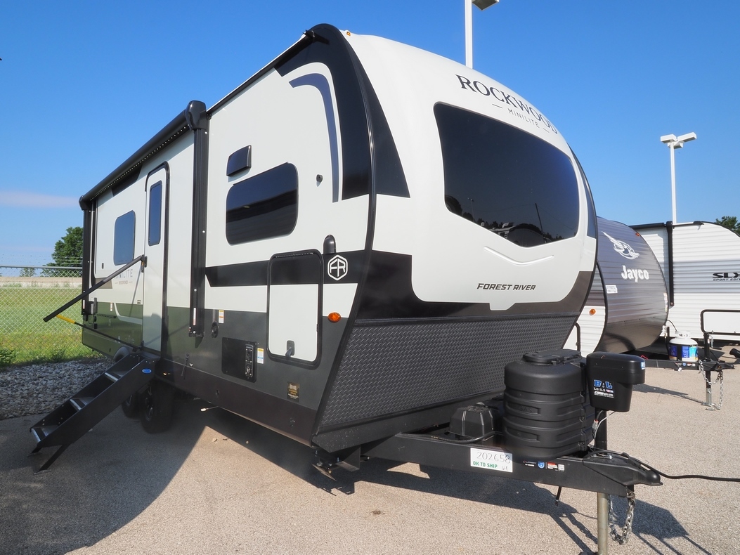 2027 Forest River Rockwood Mini Lite 2523MBR in muskegon MI