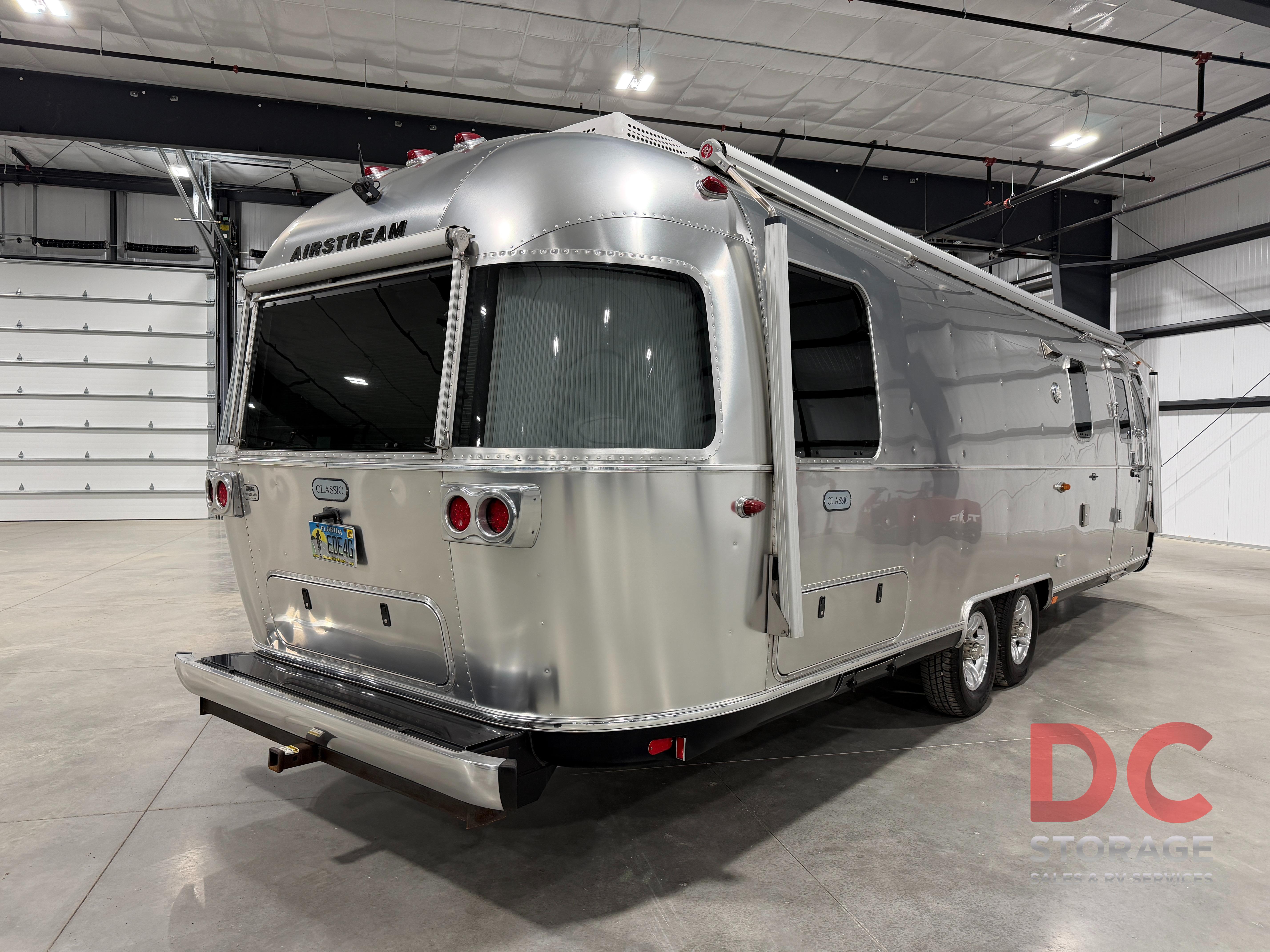 2021 Airstream CLASSIC 30RB TWIN in hudsonville MI