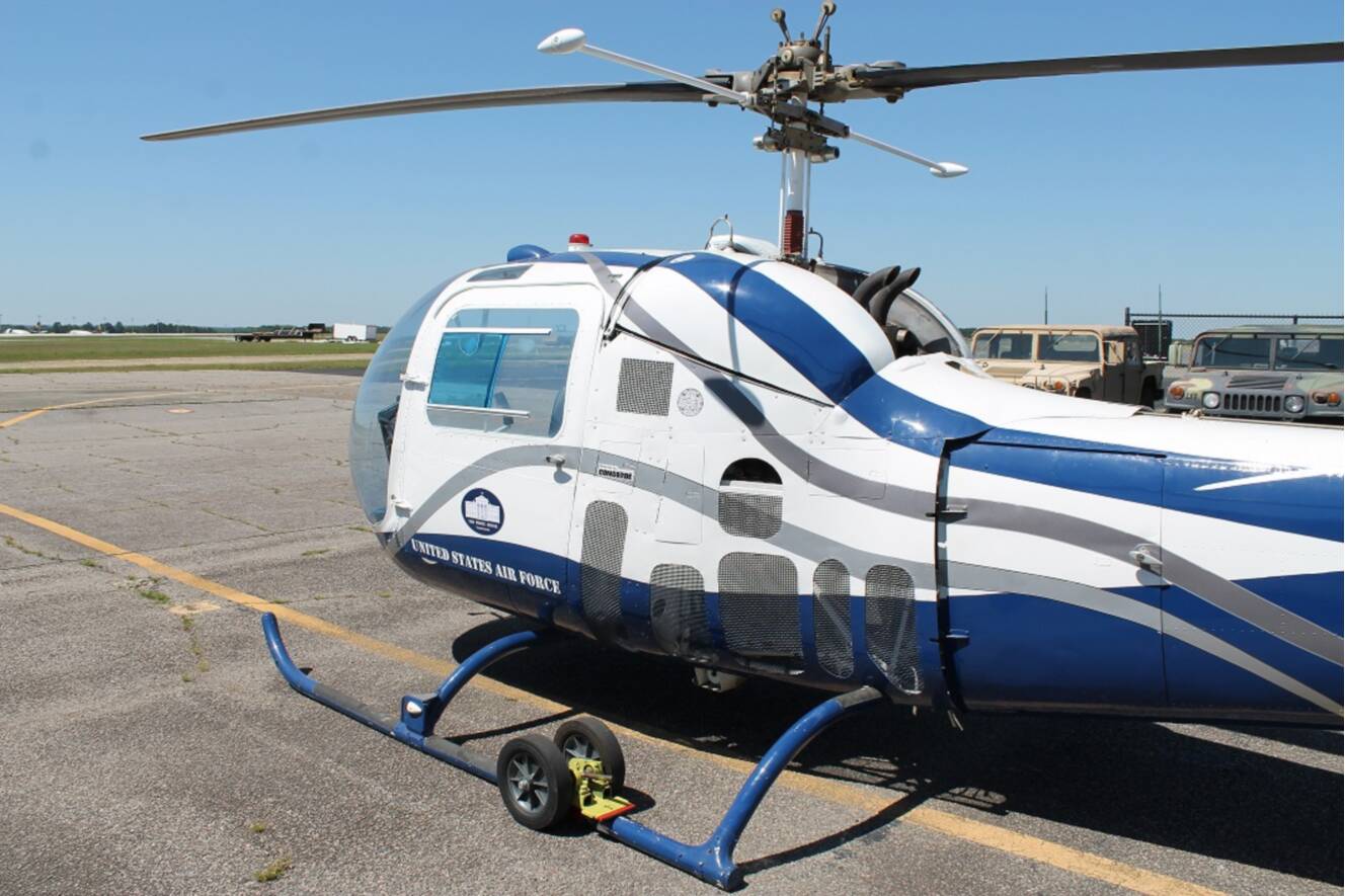 A photo of this 1963 Bell Helicopter/Textron 47J-2