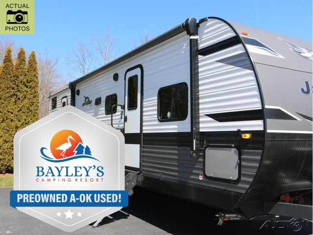 2023 Jayco Jay Flight Slx 324BDS in south burlington VT