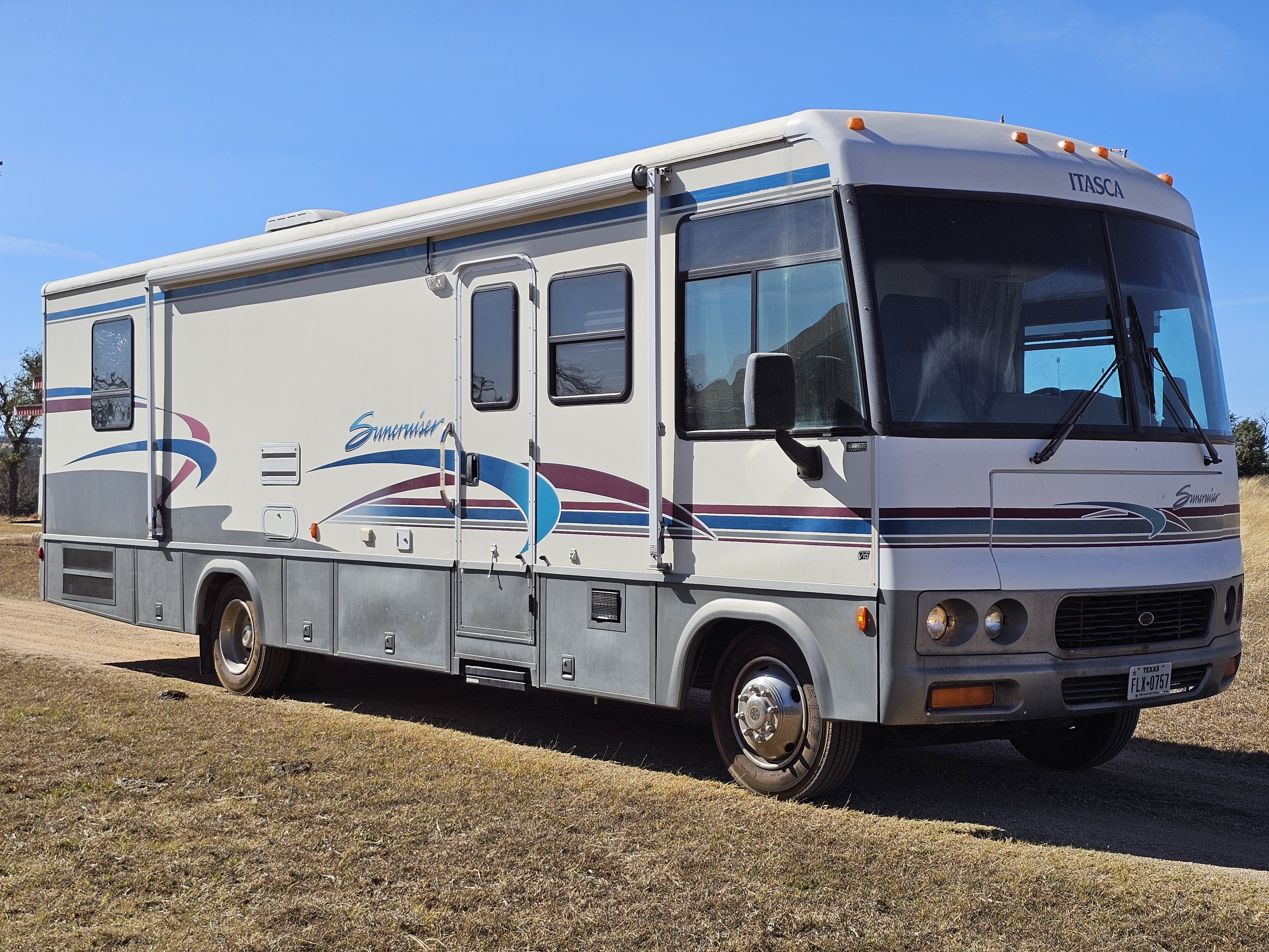 2000 Itasca SUNCRUISER 32V RV