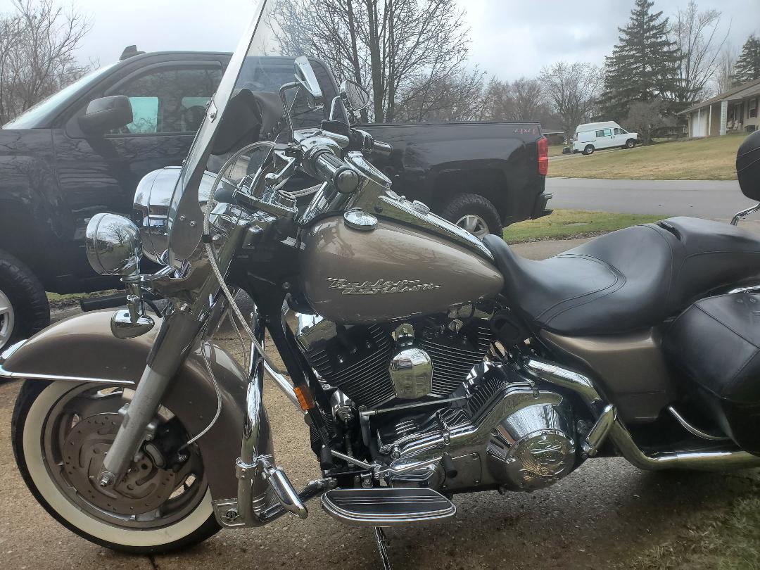 2004 Harley-Davidson ROAD KING CLASSIC CLASSIC in Centerville, OH