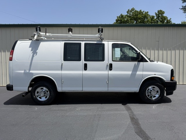 2017 CHEVROLET Express 2500 in Springfield, MO