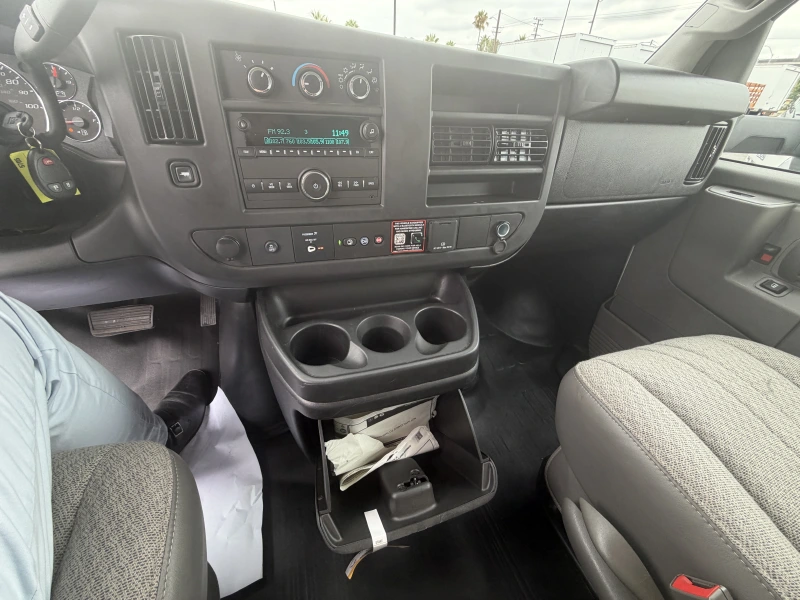 2025 GMC SAVANA