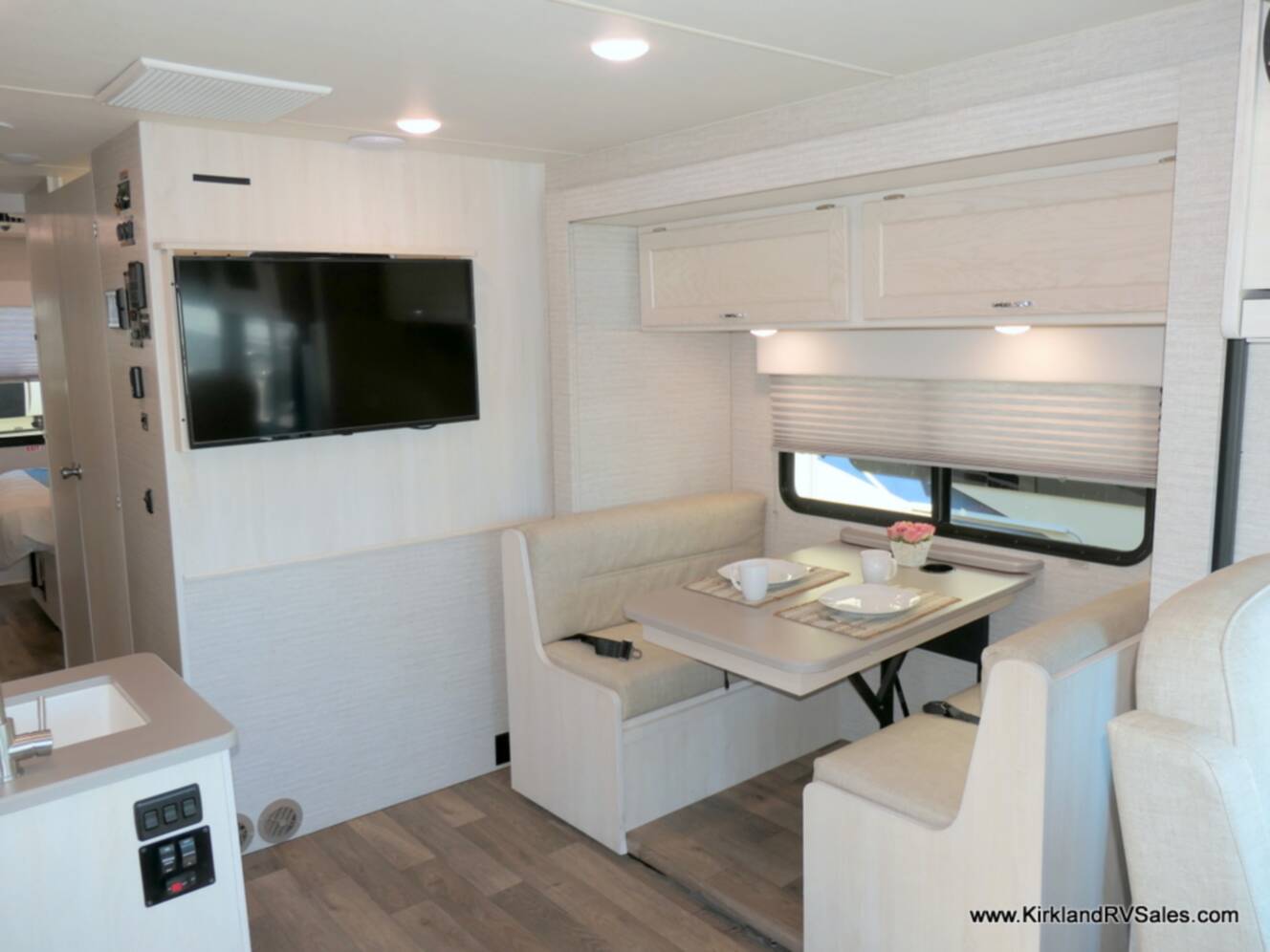 A photo of this 2020 Winnebago INTENT 28Y